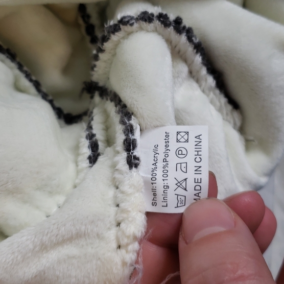 🤯3/$12 MSDC Grey Winter Hat Beanie Toque NWOT - Picture 4 of 5